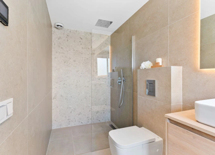 NEWLY BUILT TOWNHOUSE WITH PRIVATE POOL IN MARBELLA