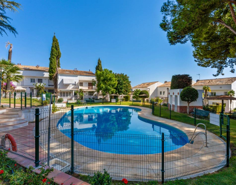 NEWLY BUILT TOWNHOUSE WITH PRIVATE POOL IN MARBELLA