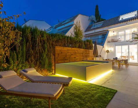NEWLY BUILT TOWNHOUSE WITH PRIVATE POOL IN MARBELLA