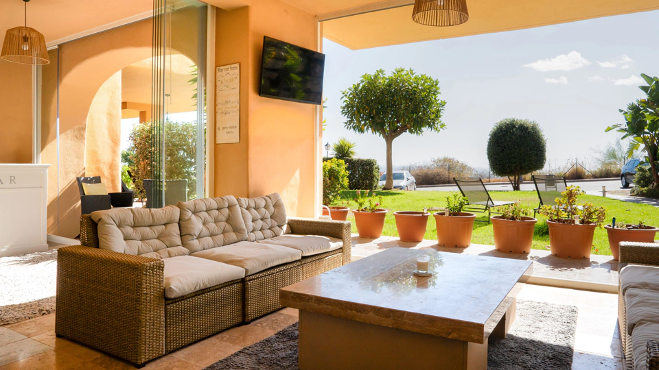 Ground Floor Apartment for sale in Benahavis