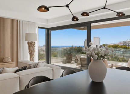 LUXURY THREE-BEDROOM DUPLEX PENTHOUSE WITH SEA VIEWS IN ESTEPONA