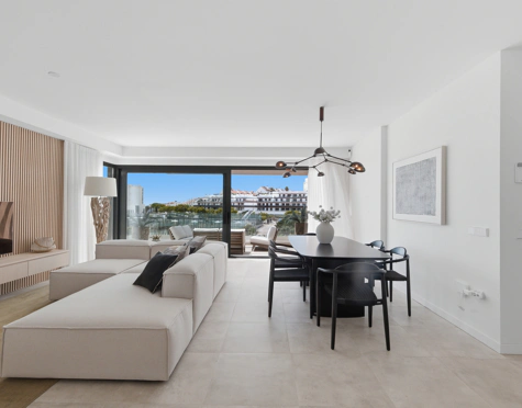 LUXURY THREE-BEDROOM DUPLEX PENTHOUSE WITH SEA VIEWS IN ESTEPONA