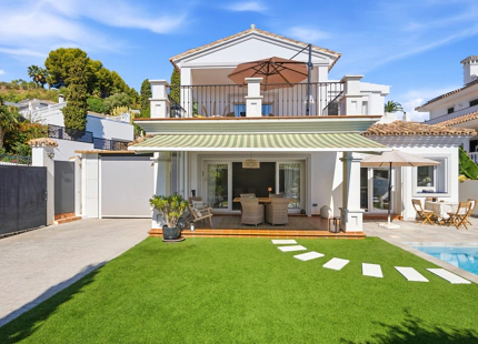 SOUTH-FACING FAMILY VILLA WITH PRIVATE POOL IN MIJAS COSTA