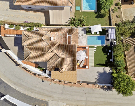 SOUTH-FACING FAMILY VILLA WITH PRIVATE POOL IN MIJAS COSTA