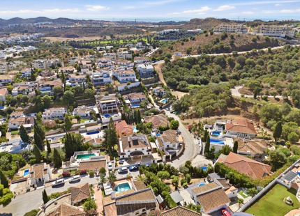 SOUTH-FACING FAMILY VILLA WITH PRIVATE POOL IN MIJAS COSTA