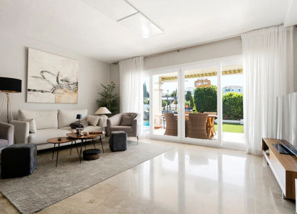 SOUTH-FACING FAMILY VILLA WITH PRIVATE POOL IN MIJAS COSTA