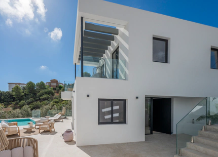 BRAND-NEW LUXURY VILLA WITH PRIVATE GYM AND SAUNA IN BENALMÁDENA
