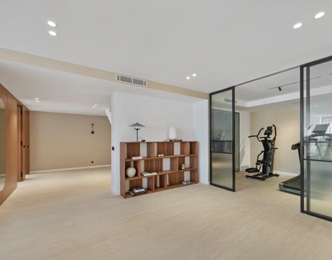 BRAND-NEW LUXURY VILLA WITH PRIVATE GYM AND SAUNA IN BENALMÁDENA
