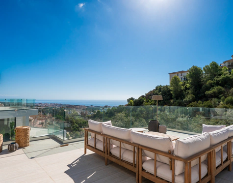 BRAND-NEW LUXURY VILLA WITH PRIVATE GYM AND SAUNA IN BENALMÁDENA
