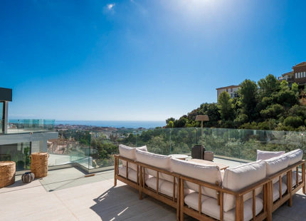 BRAND-NEW LUXURY VILLA WITH PRIVATE GYM AND SAUNA IN BENALMÁDENA