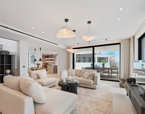 BRAND-NEW LUXURY VILLA WITH PRIVATE GYM AND SAUNA IN BENALMÁDENA