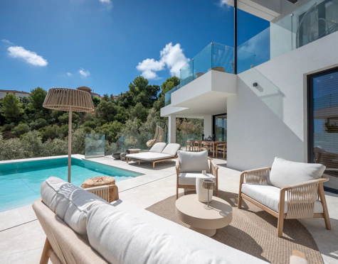 BRAND-NEW LUXURY VILLA WITH PRIVATE GYM AND SAUNA IN BENALMÁDENA