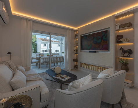 ELEGANT FOUR-BEDROOM TOWNHOUSE IN NUEVA ANDALUCÍA