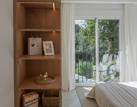 ELEGANT FOUR-BEDROOM TOWNHOUSE IN NUEVA ANDALUCÍA