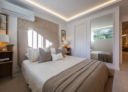 ELEGANT FOUR-BEDROOM TOWNHOUSE IN NUEVA ANDALUCÍA