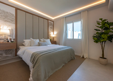 ELEGANT FOUR-BEDROOM TOWNHOUSE IN NUEVA ANDALUCÍA