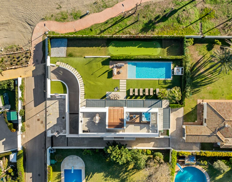 LUXURY FIVE-BEDROOM BEACHFRONT VILLA ON ESTEPONA’S NEW GOLDEN MILE