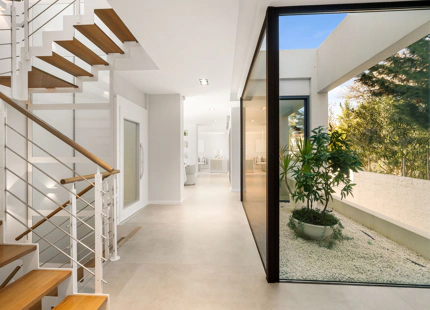 LUXURY FIVE-BEDROOM BEACHFRONT VILLA ON ESTEPONA’S NEW GOLDEN MILE