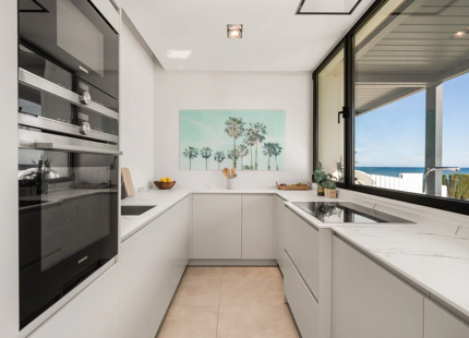 LUXURY FIVE-BEDROOM BEACHFRONT VILLA ON ESTEPONA’S NEW GOLDEN MILE