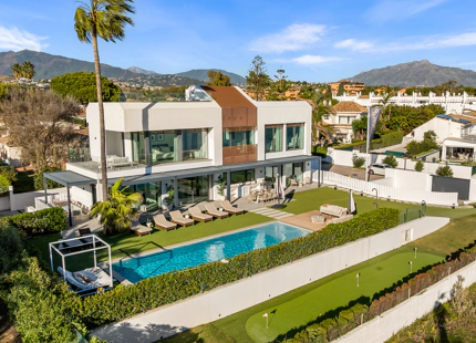 LUXURY FIVE-BEDROOM BEACHFRONT VILLA ON ESTEPONA’S NEW GOLDEN MILE