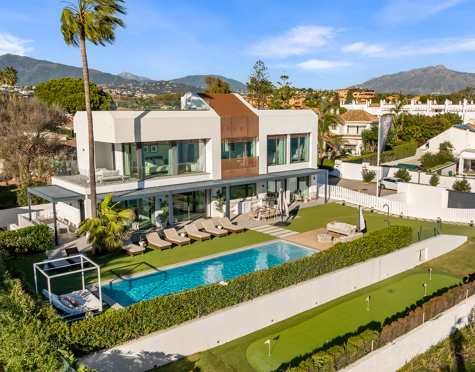 LUXURY FIVE-BEDROOM BEACHFRONT VILLA ON ESTEPONA’S NEW GOLDEN MILE