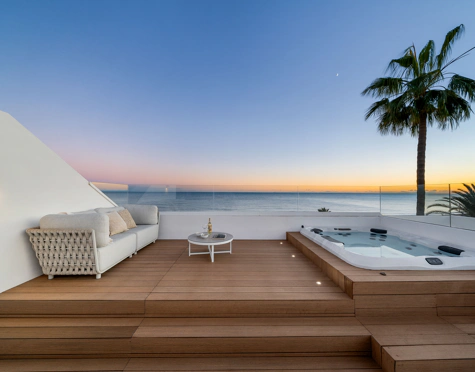 LUXURY FIVE-BEDROOM BEACHFRONT VILLA ON ESTEPONA’S NEW GOLDEN MILE