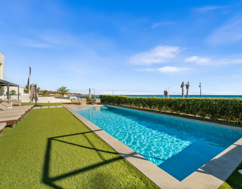 LUXURY FIVE-BEDROOM BEACHFRONT VILLA ON ESTEPONA’S NEW GOLDEN MILE