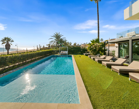 LUXURY FIVE-BEDROOM BEACHFRONT VILLA ON ESTEPONA’S NEW GOLDEN MILE