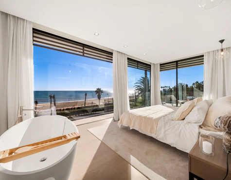 LUXURY FIVE-BEDROOM BEACHFRONT VILLA ON ESTEPONA’S NEW GOLDEN MILE