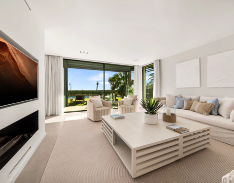 LUXURY FIVE-BEDROOM BEACHFRONT VILLA ON ESTEPONA’S NEW GOLDEN MILE
