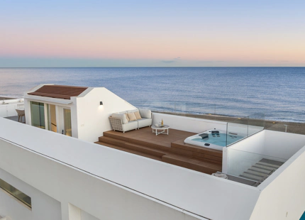 LUXURY FIVE-BEDROOM BEACHFRONT VILLA ON ESTEPONA’S NEW GOLDEN MILE