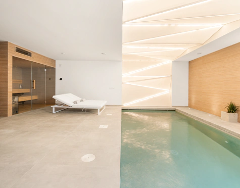 LUXURY FIVE-BEDROOM BEACHFRONT VILLA ON ESTEPONA’S NEW GOLDEN MILE
