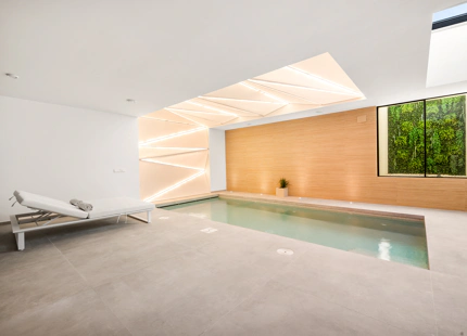 LUXURY FIVE-BEDROOM BEACHFRONT VILLA ON ESTEPONA’S NEW GOLDEN MILE