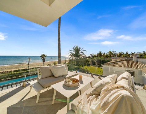 LUXURY FIVE-BEDROOM BEACHFRONT VILLA ON ESTEPONA’S NEW GOLDEN MILE