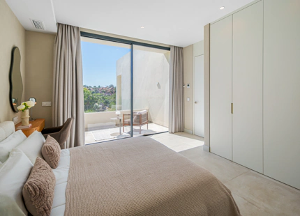 STUNNING FOUR-BEDROOM VILLA ON THE NEW GOLDEN MILE