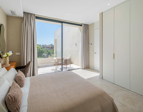 STUNNING FOUR-BEDROOM VILLA ON THE NEW GOLDEN MILE