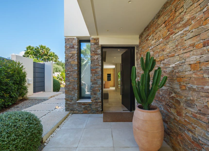 STUNNING FOUR-BEDROOM VILLA ON THE NEW GOLDEN MILE