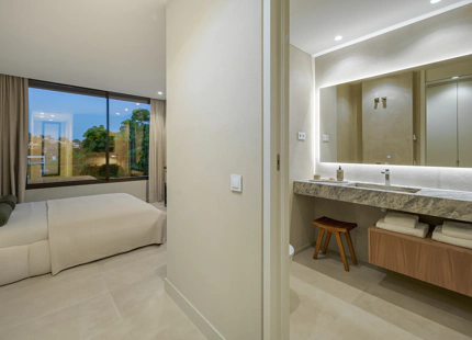 STUNNING FOUR-BEDROOM VILLA ON THE NEW GOLDEN MILE