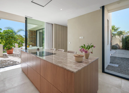 STUNNING FOUR-BEDROOM VILLA ON THE NEW GOLDEN MILE