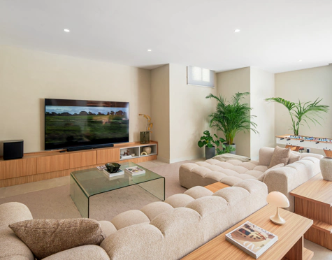 STUNNING FOUR-BEDROOM VILLA ON THE NEW GOLDEN MILE