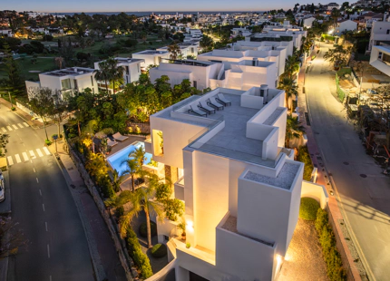 STUNNING FOUR-BEDROOM VILLA ON THE NEW GOLDEN MILE