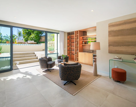STUNNING FOUR-BEDROOM VILLA ON THE NEW GOLDEN MILE