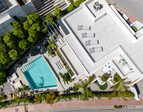 STUNNING FOUR-BEDROOM VILLA ON THE NEW GOLDEN MILE