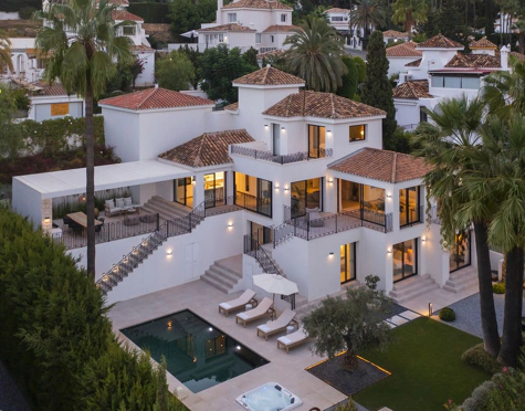 EXCEPTIONAL 4-BEDROOM LUXURY VILLA IN LA CERQUILLA, NUEVA ANDALUCÍA
