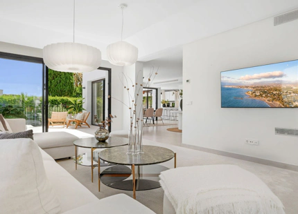 EXCEPTIONAL 4-BEDROOM LUXURY VILLA IN LA CERQUILLA, NUEVA ANDALUCÍA