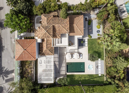 EXCEPTIONAL 4-BEDROOM LUXURY VILLA IN LA CERQUILLA, NUEVA ANDALUCÍA