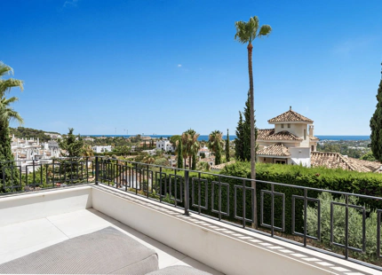 EXCEPTIONAL 4-BEDROOM LUXURY VILLA IN LA CERQUILLA, NUEVA ANDALUCÍA