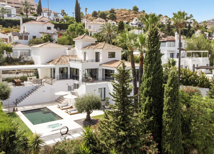EXCEPTIONAL 4-BEDROOM LUXURY VILLA IN LA CERQUILLA, NUEVA ANDALUCÍA