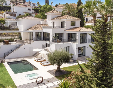 EXCEPTIONAL 4-BEDROOM LUXURY VILLA IN LA CERQUILLA, NUEVA ANDALUCÍA