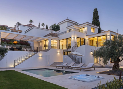 EXCEPTIONAL 4-BEDROOM LUXURY VILLA IN LA CERQUILLA, NUEVA ANDALUCÍA